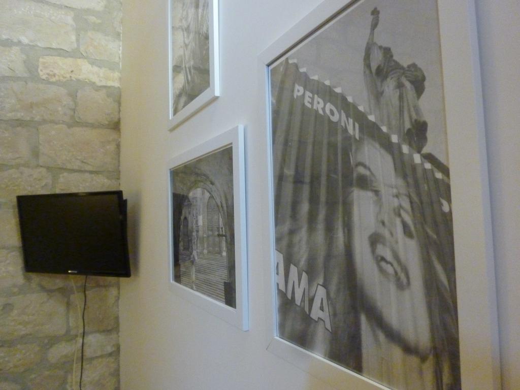 Liola Pension Modica Buitenkant foto
